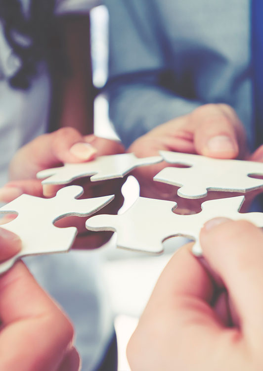 Depicting collaboration with jigsaw puzzles